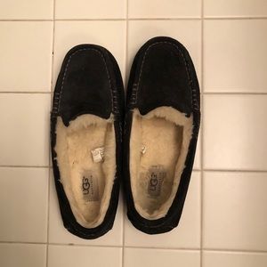 Women’s ugg slippers